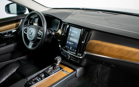 Volvo S90 II рестайлинг, 2019 год, 2 940 000 рублей, 11 фотография