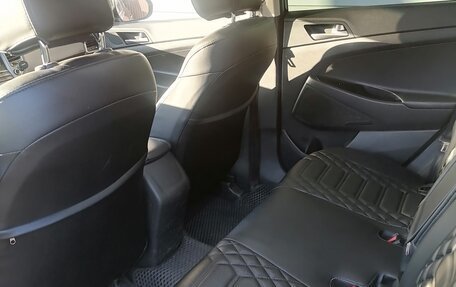 Hyundai Tucson III, 2018 год, 2 200 000 рублей, 13 фотография