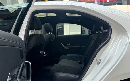 Mercedes-Benz C-Класс, 2022 год, 2 600 000 рублей, 17 фотография