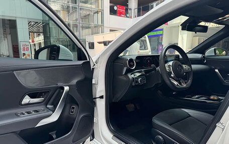 Mercedes-Benz C-Класс, 2022 год, 2 600 000 рублей, 10 фотография