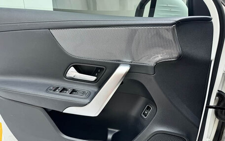 Mercedes-Benz C-Класс, 2022 год, 2 600 000 рублей, 19 фотография