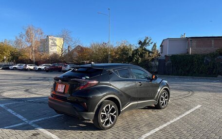 Toyota C-HR I рестайлинг, 2017 год, 2 150 000 рублей, 5 фотография