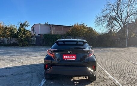 Toyota C-HR I рестайлинг, 2017 год, 2 150 000 рублей, 4 фотография