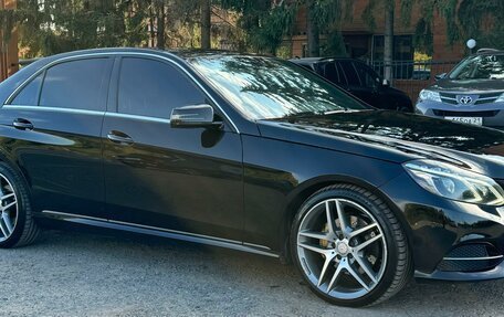 Mercedes-Benz E-Класс, 2013 год, 2 200 000 рублей, 31 фотография