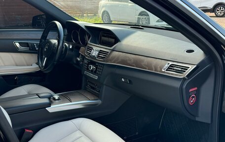 Mercedes-Benz E-Класс, 2013 год, 2 200 000 рублей, 27 фотография