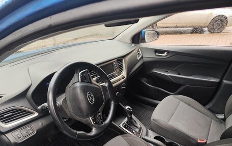 Hyundai Solaris II рестайлинг, 2019 год, 940 000 рублей, 4 фотография