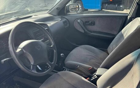 Nissan Primera II рестайлинг, 1995 год, 140 000 рублей, 15 фотография