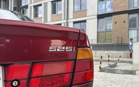 BMW 5 серия, 1994 год, 737 000 рублей, 23 фотография