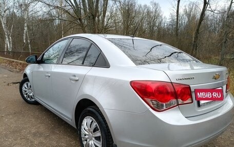 Chevrolet Cruze II, 2010 год, 595 000 рублей, 2 фотография