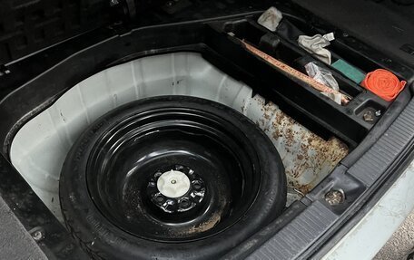 Nissan Avenir II, 2001 год, 260 000 рублей, 17 фотография