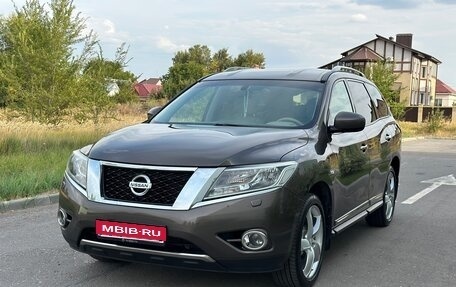 Nissan Pathfinder, 2014 год, 1 570 000 рублей, 1 фотография