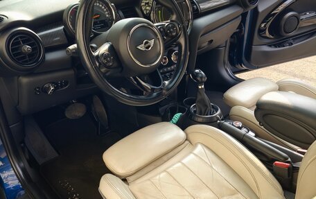 MINI Hatch, 2017 год, 2 400 000 рублей, 14 фотография