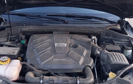 Jeep Grand Cherokee, 2014 год, 2 190 000 рублей, 23 фотография