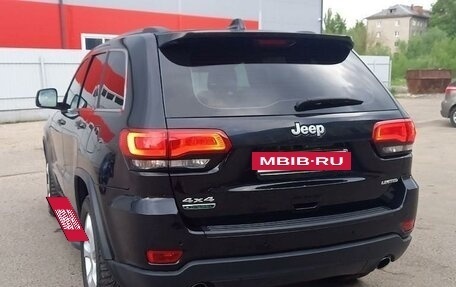 Jeep Grand Cherokee, 2014 год, 2 190 000 рублей, 21 фотография