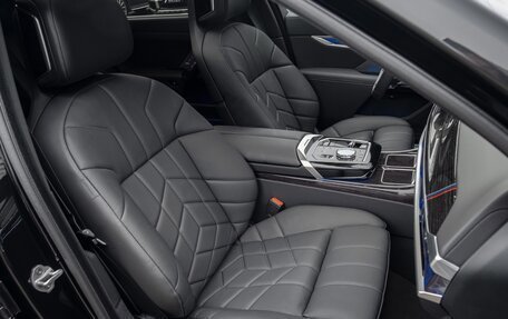 BMW 7 серия, 2025 год, 17 500 000 рублей, 22 фотография