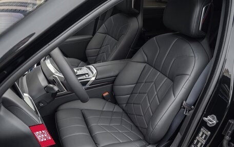 BMW 7 серия, 2025 год, 17 500 000 рублей, 28 фотография