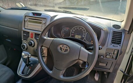 Toyota Rush II, 2009 год, 900 000 рублей, 10 фотография