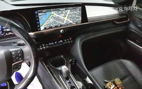 Toyota Crown, 2023 год, 4 800 000 рублей, 10 фотография