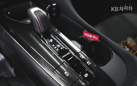 Toyota Crown, 2023 год, 4 800 000 рублей, 12 фотография