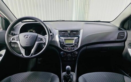 Hyundai Solaris II рестайлинг, 2012 год, 700 000 рублей, 7 фотография