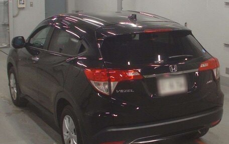 Honda Vezel, 2021 год, 1 900 000 рублей, 2 фотография