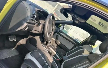 Volkswagen T-Roc I, 2023 год, 1 723 125 рублей, 7 фотография