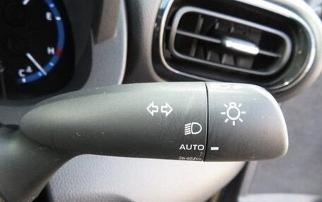 Toyota Yaris Cross, 2022 год, 1 450 000 рублей, 12 фотография