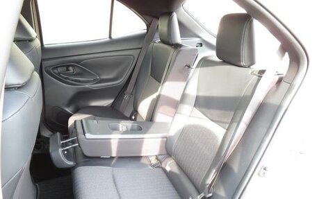 Toyota Yaris Cross, 2022 год, 1 450 000 рублей, 15 фотография