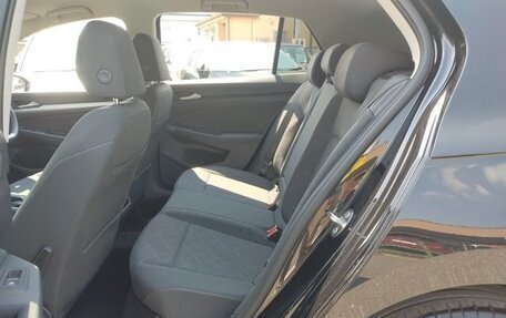 Volkswagen Golf VIII, 2022 год, 1 353 000 рублей, 14 фотография