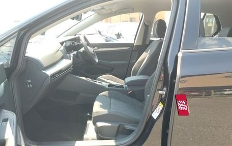 Volkswagen Golf VIII, 2022 год, 1 353 000 рублей, 13 фотография