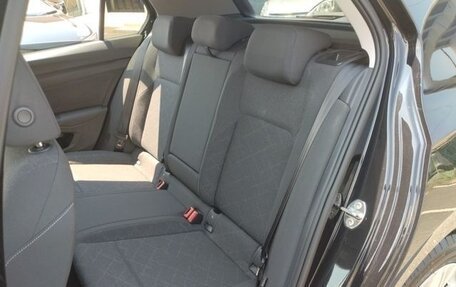 Volkswagen Golf VIII, 2022 год, 1 353 000 рублей, 15 фотография