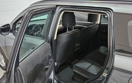 Mitsubishi Outlander III рестайлинг 3, 2014 год, 1 570 000 рублей, 16 фотография