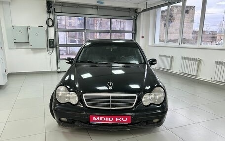 Mercedes-Benz C-Класс, 2000 год, 305 000 рублей, 1 фотография