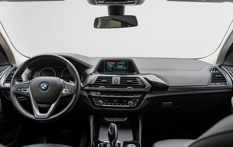 BMW X4, 2019 год, 5 900 000 рублей, 15 фотография