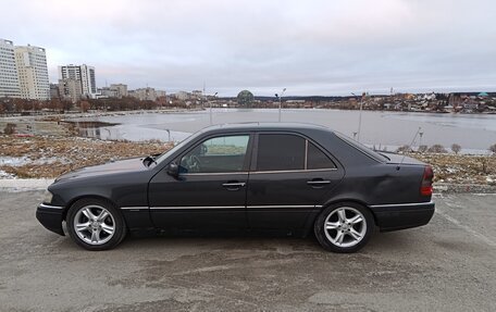 Mercedes-Benz C-Класс, 1994 год, 300 000 рублей, 12 фотография