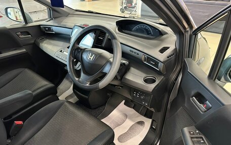 Honda Freed I, 2011 год, 1 099 999 рублей, 10 фотография