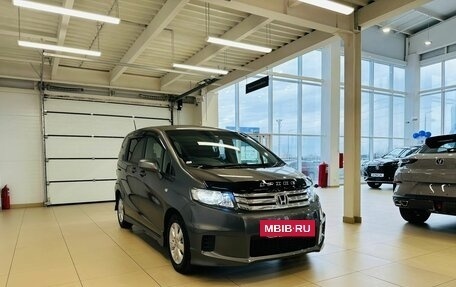Honda Freed I, 2011 год, 1 099 999 рублей, 8 фотография