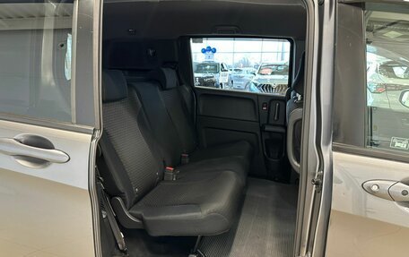 Honda Freed I, 2011 год, 1 099 999 рублей, 18 фотография