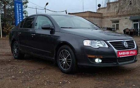 Volkswagen Passat B6, 2007 год, 530 000 рублей, 2 фотография