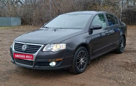 Volkswagen Passat B6, 2007 год, 530 000 рублей, 3 фотография