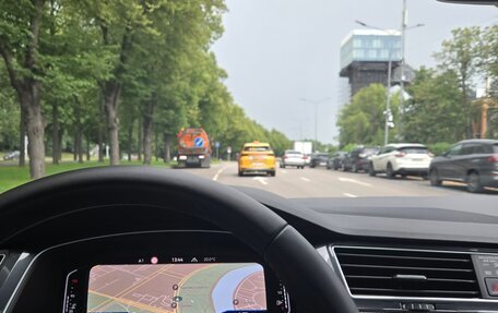 Volkswagen Tiguan II, 2021 год, 3 699 000 рублей, 13 фотография