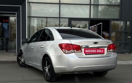 Chevrolet Cruze II, 2011 год, 650 000 рублей, 6 фотография