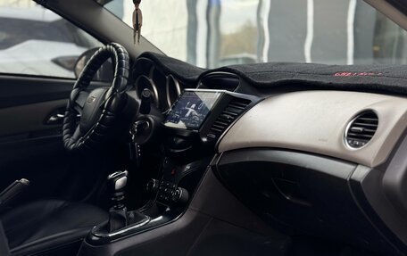 Chevrolet Cruze II, 2011 год, 650 000 рублей, 13 фотография