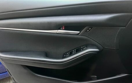 Mazda 3, 2021 год, 1 490 000 рублей, 11 фотография