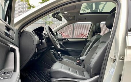 Volkswagen Tiguan II, 2021 год, 1 690 000 рублей, 7 фотография