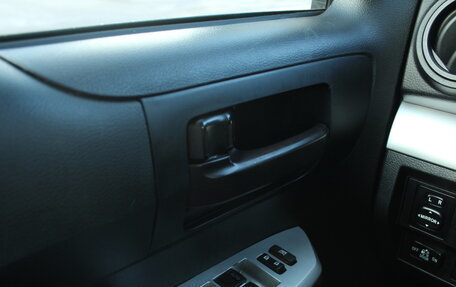 Toyota Tundra II, 2018 год, 8 000 000 рублей, 11 фотография