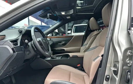 Lexus ES VII, 2024 год, 4 926 027 рублей, 7 фотография