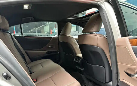 Lexus ES VII, 2024 год, 4 926 027 рублей, 16 фотография