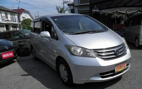 Honda Freed I, 2011 год, 685 000 рублей, 4 фотография