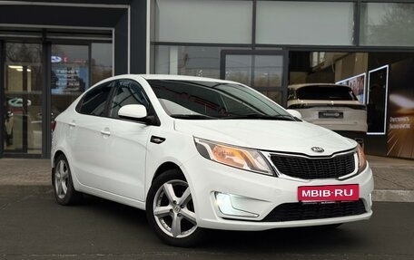 KIA Rio III рестайлинг, 2013 год, 687 000 рублей, 3 фотография